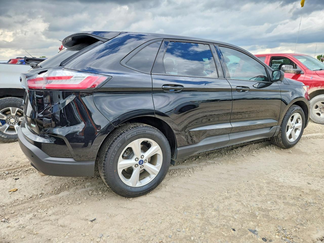 2020 Ford Edge Se - Image 3