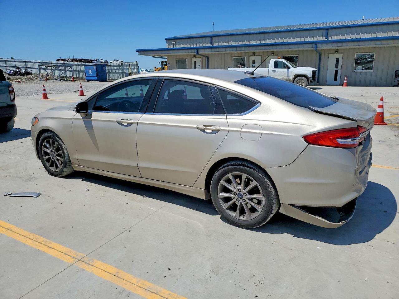 2017 Ford Fusion Se - Фото 2