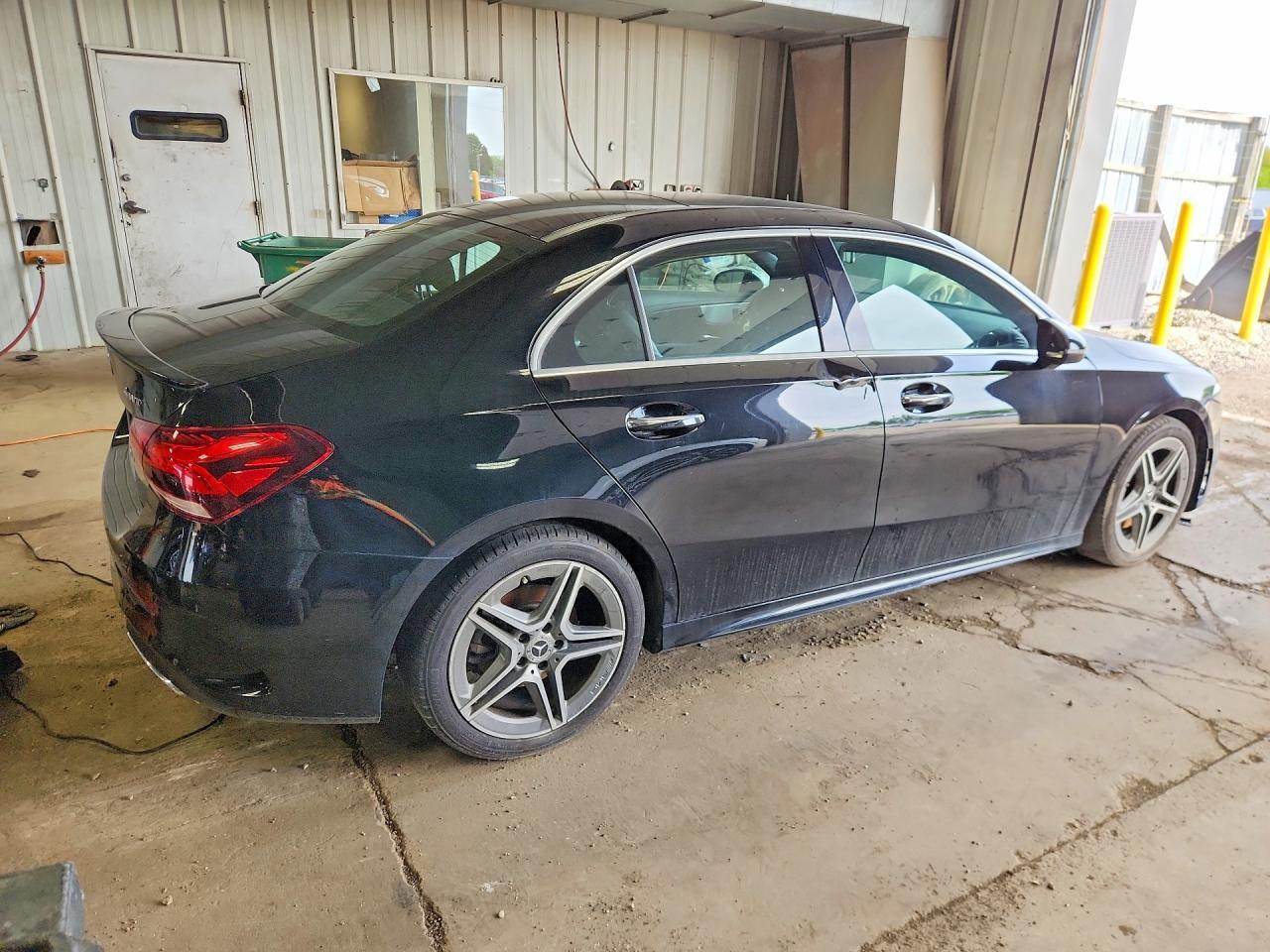 2020 Mercedes-Benz A 220 4Matic - Image 3