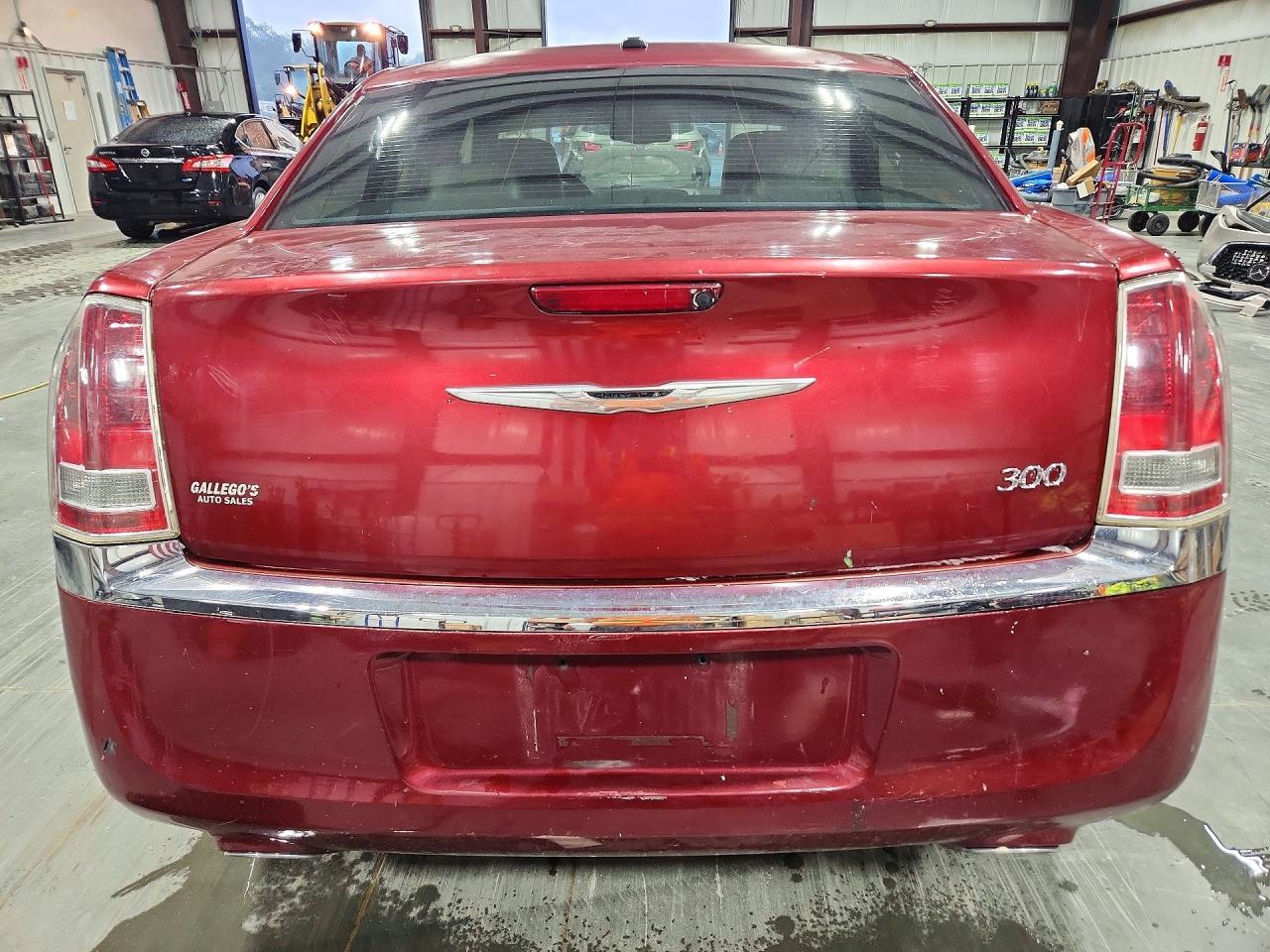 2013 Chrysler 300 - Фото 6