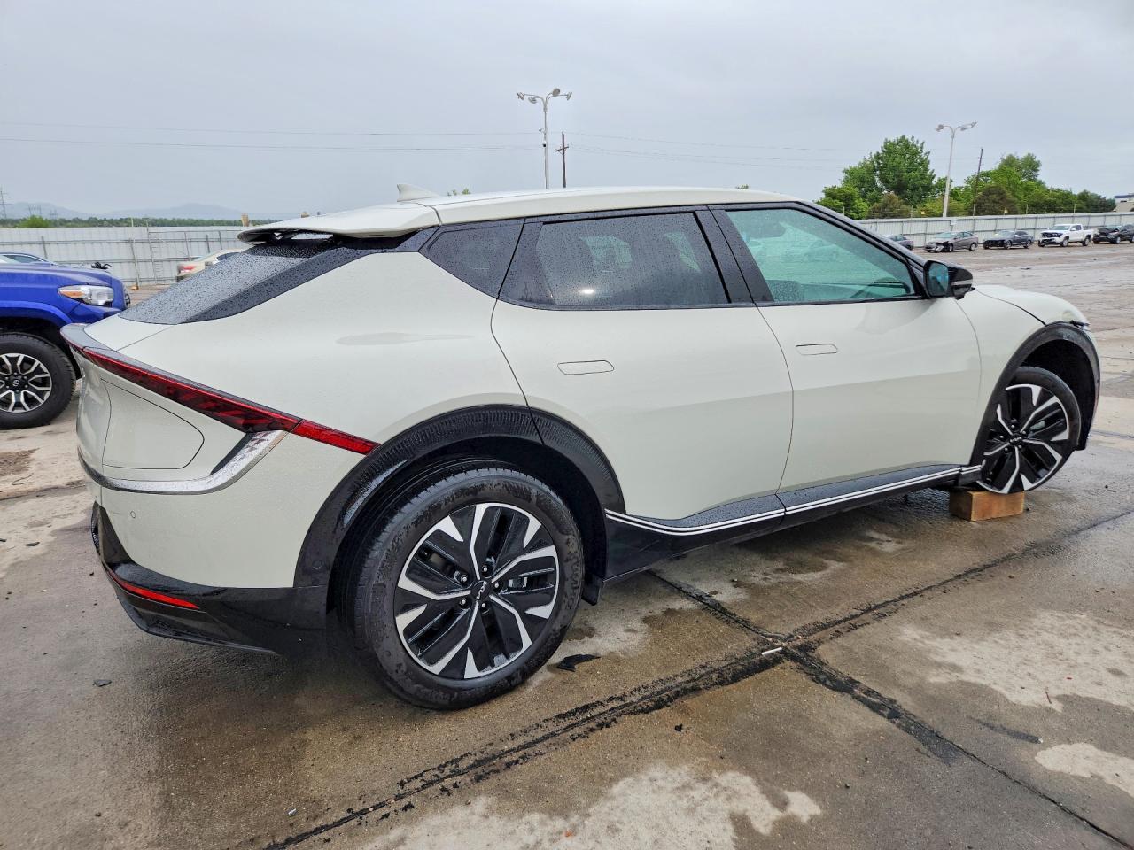 2024 Kia Ev6 Wind - Image 3