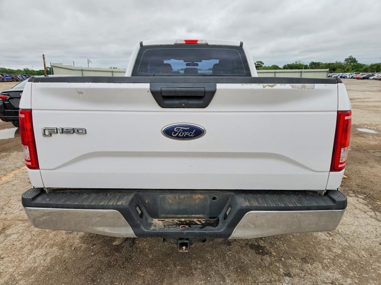 2017 Ford F150 Super Cab - Фото 6