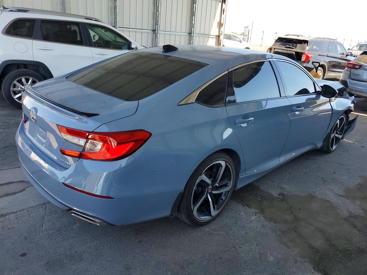 2022 Honda Accord Sport - Фото 3