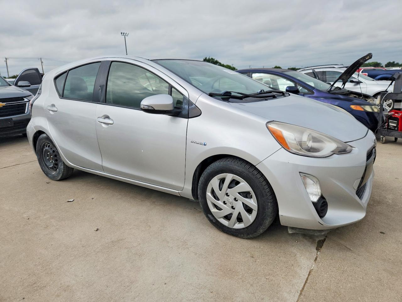 2015 Toyota Prius C Three - Image 4