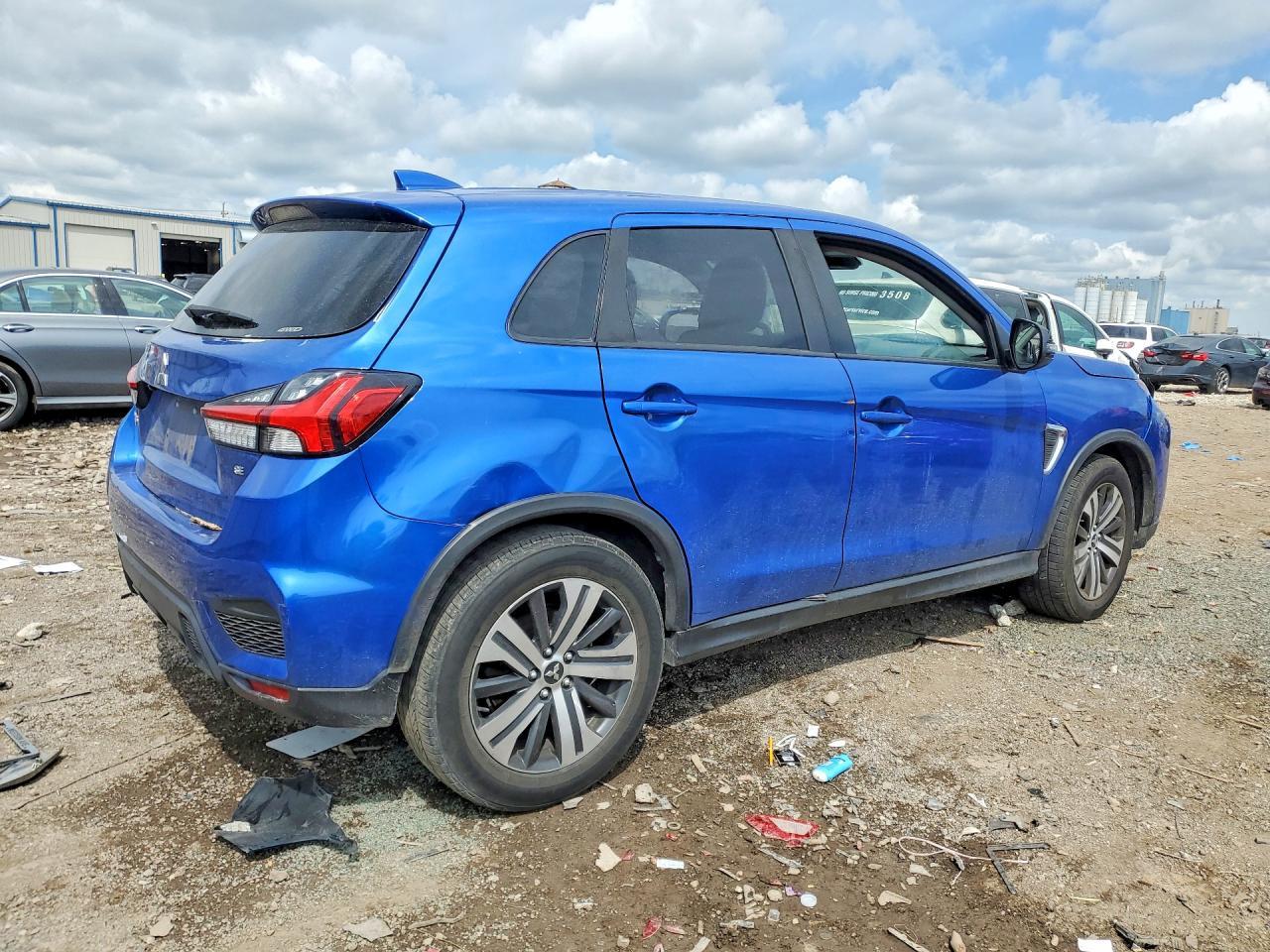 2020 Mitsubishi Outlander Sport Es - Image 3