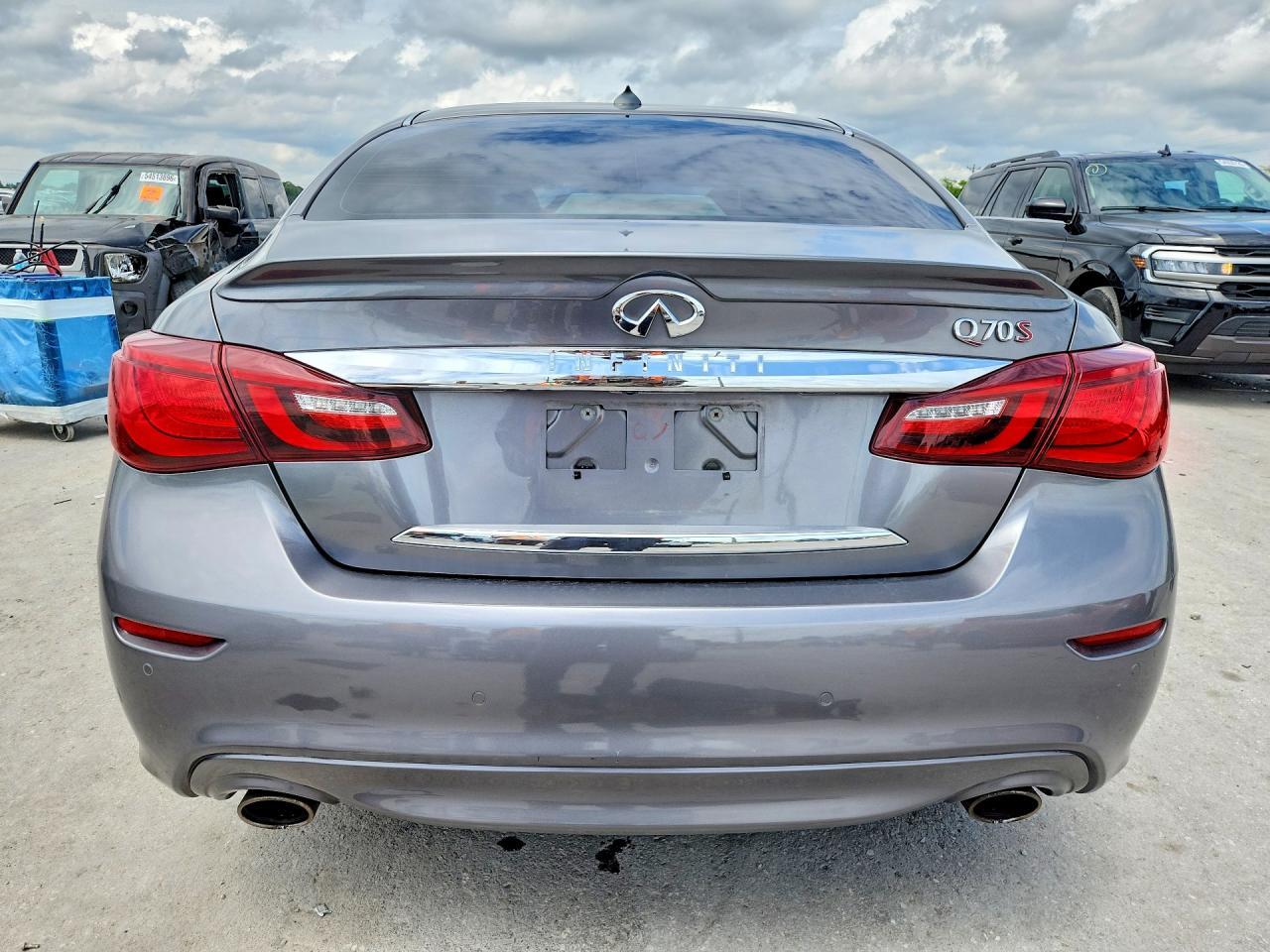 2015 Infiniti Q70 3.7 - Image 6