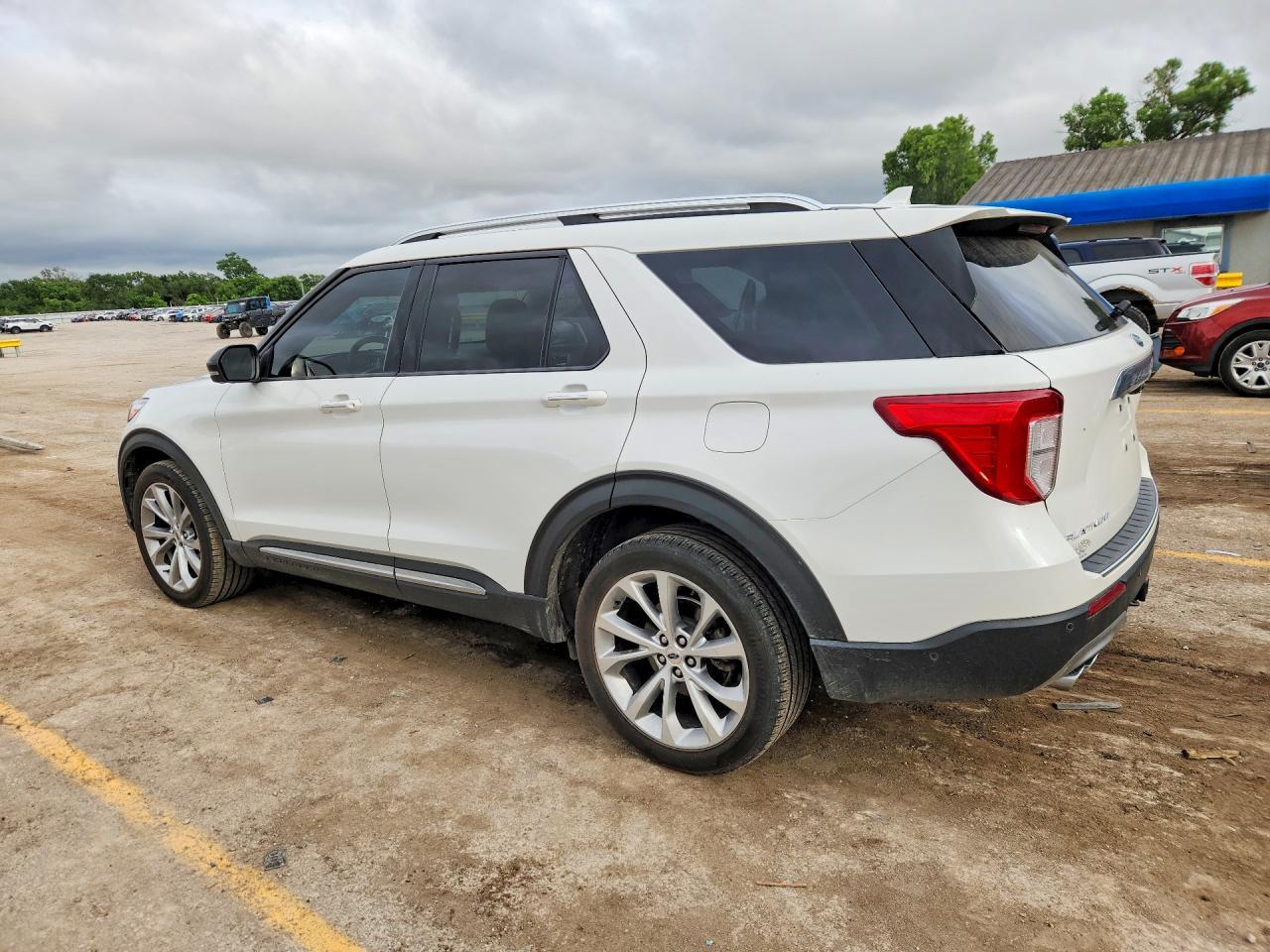 2021 Ford Explorer Platinum - Фото 2