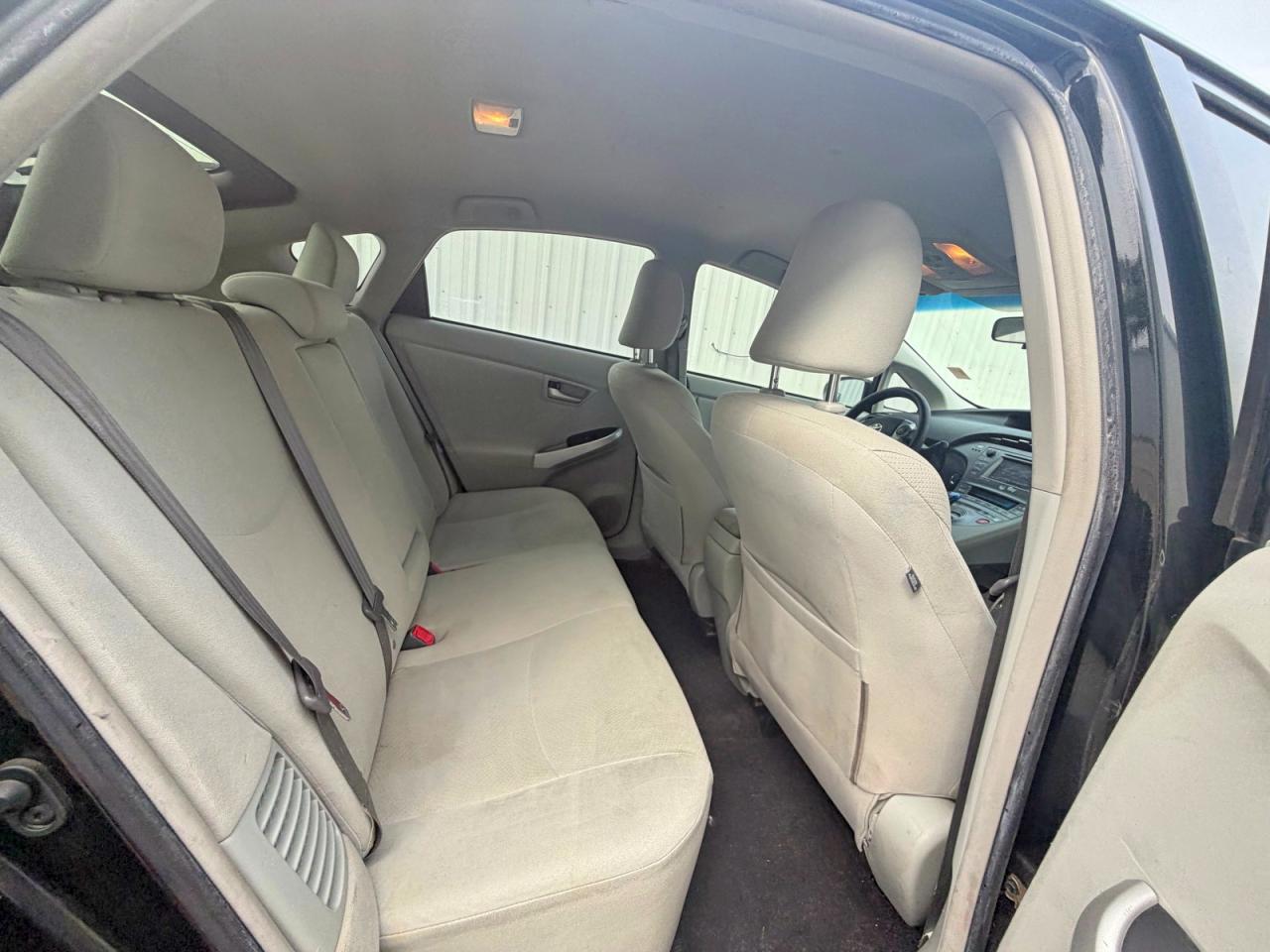2012 Toyota Prius Three - Фото 6