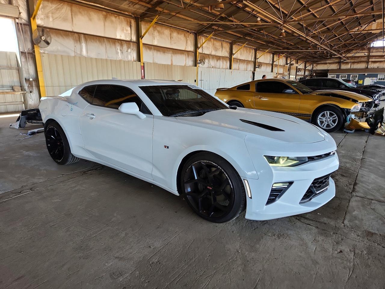 2016 Chevrolet Camaro Ss - Image 4