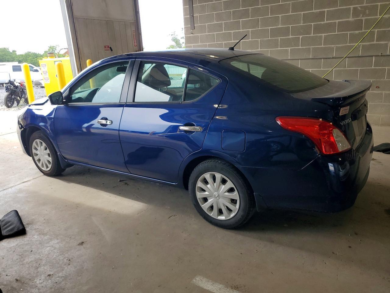 2018 Nissan Versa Sv - Фото 2