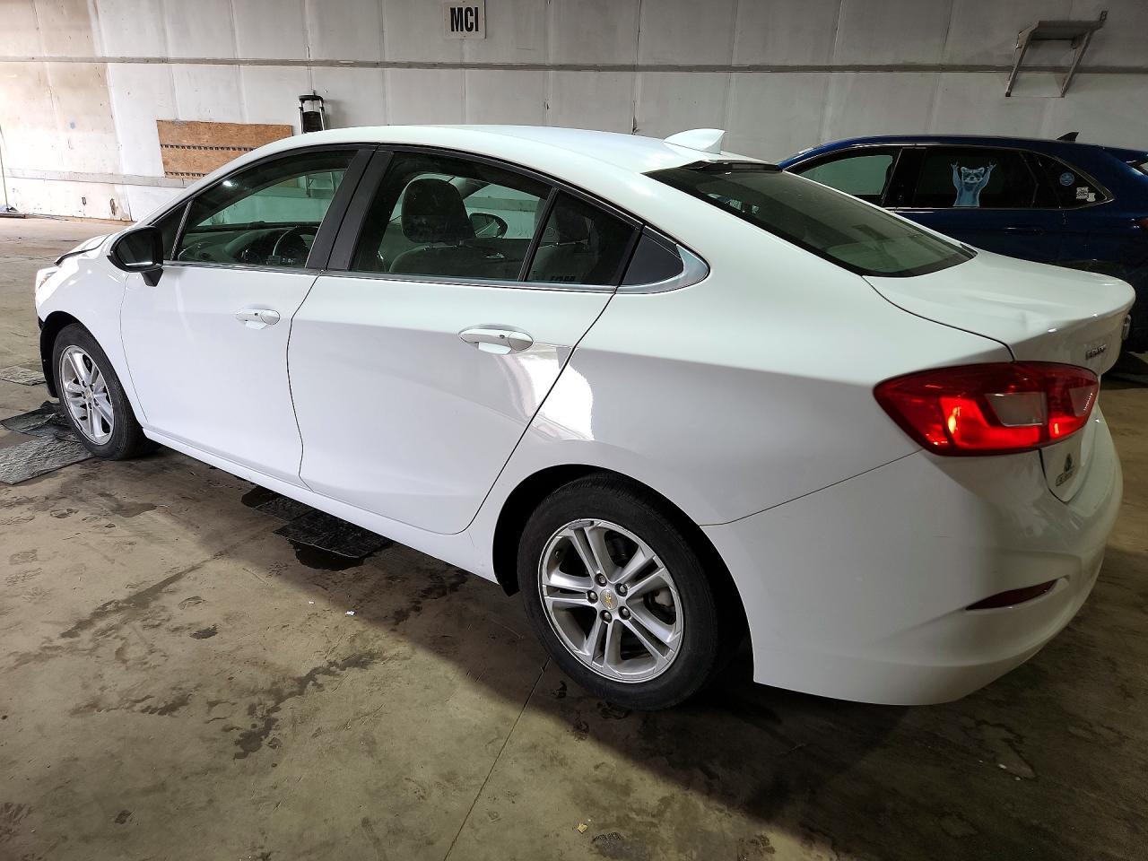 2016 Chevrolet Cruze Lt - Фото 2