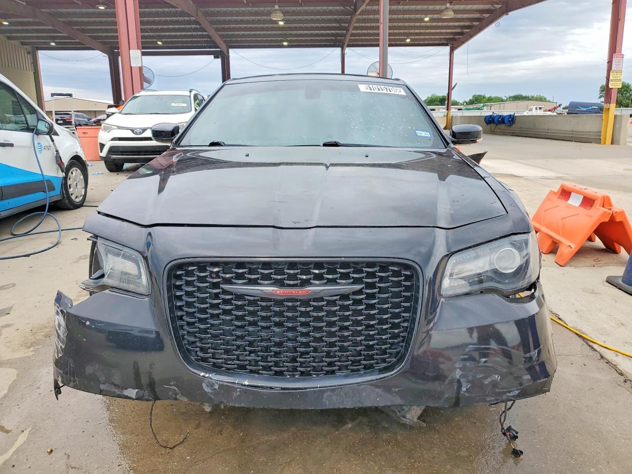 2021 Chrysler 300 S - Фото 5