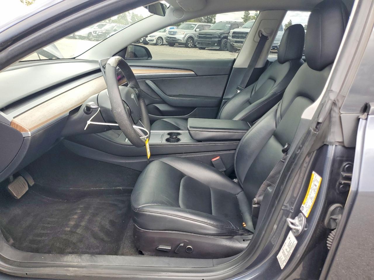 2022 Tesla Model 3 - Фото 7