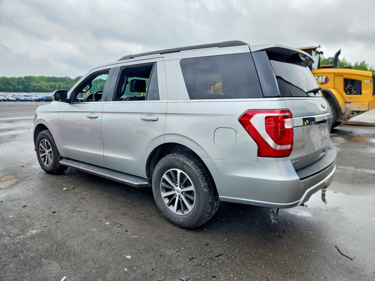 2018 Ford Expedition Xlt - Фото 2
