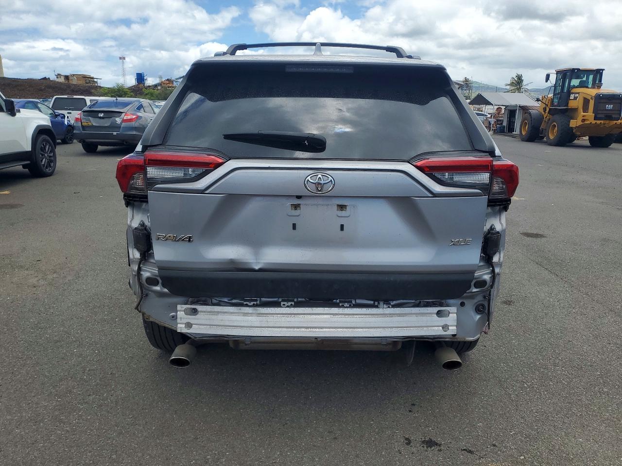 2019 Toyota Rav4 Xle - Image 6