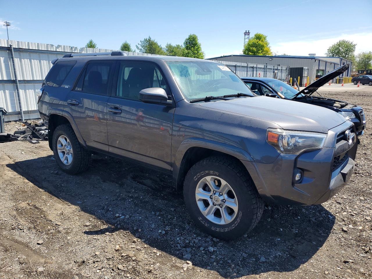 2021 Toyota 4Runner Sr5 - Фото 4