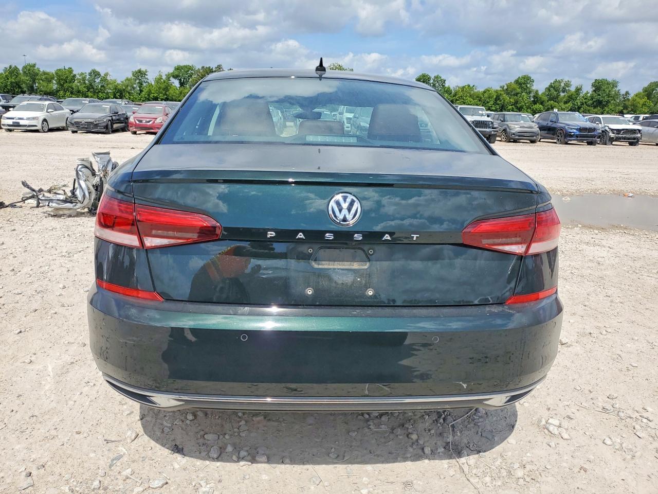 2022 Volkswagen Passat Limited Edition - Фото 6