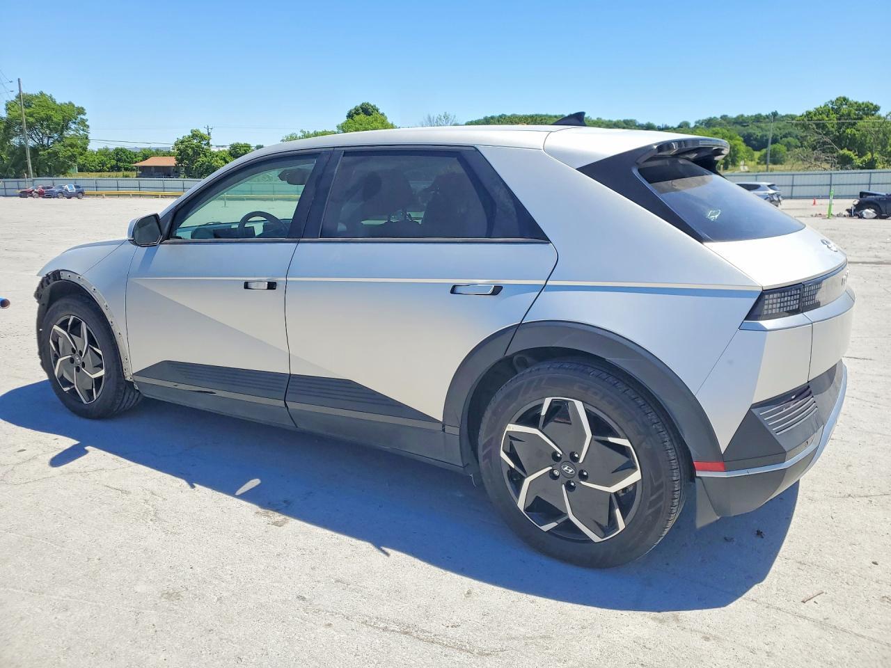 2023 Hyundai Ioniq 5 Sel - Image 2