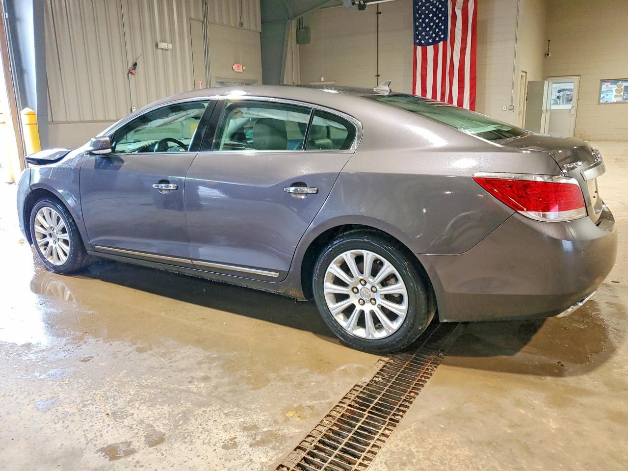 2013 Buick Lacrosse - Фото 2