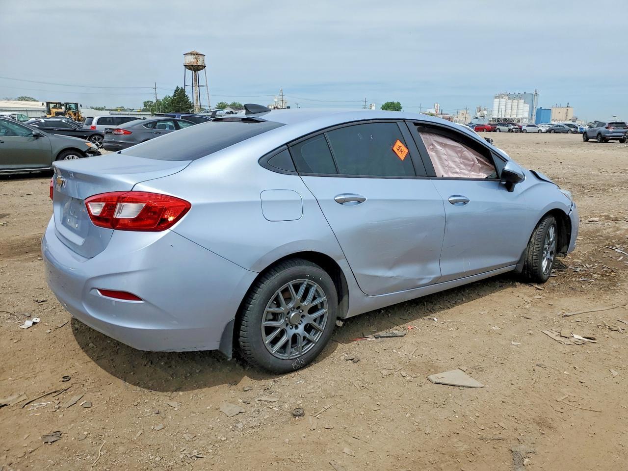 2017 Chevrolet Cruze Ls - Фото 3