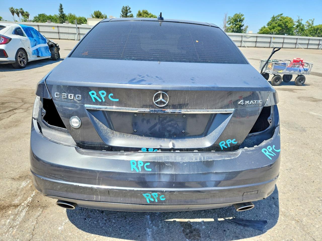 2010 Mercedes-Benz C-Class C300 4Matic - Image 6