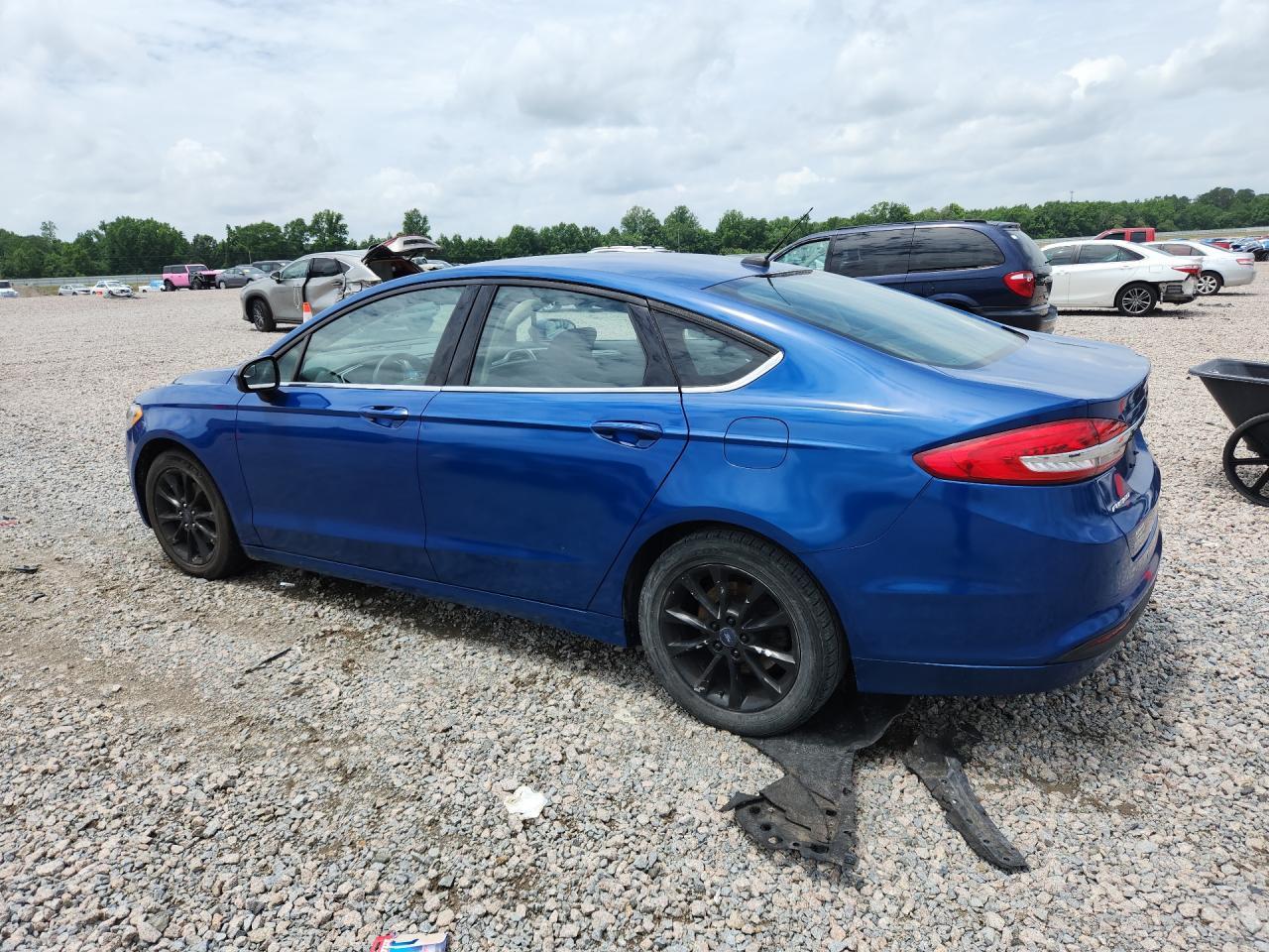 2017 Ford Fusion Se - Image 2