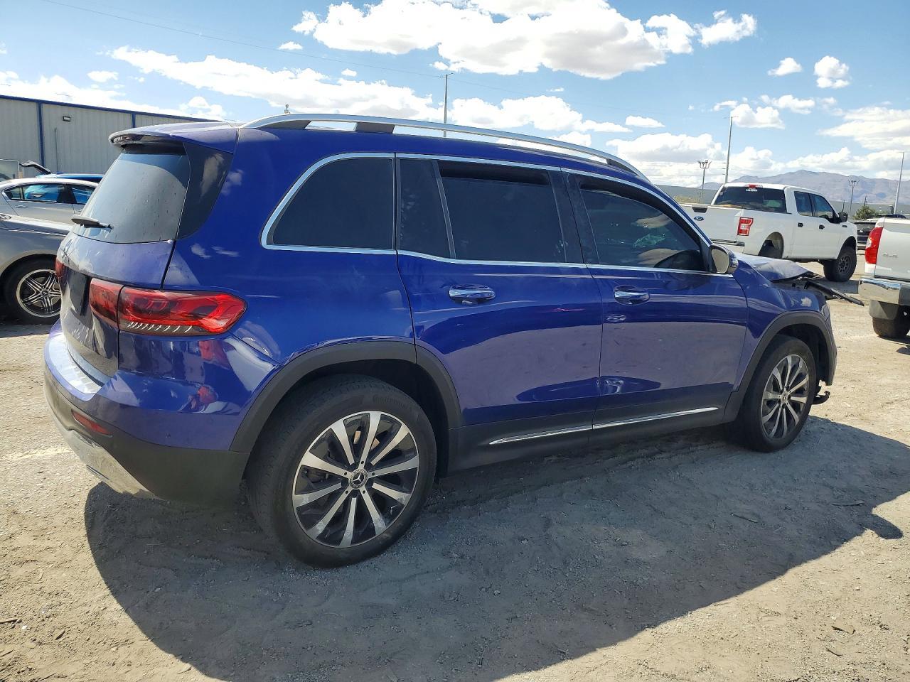 2023 Mercedes-Benz Glb 250 - Image 3