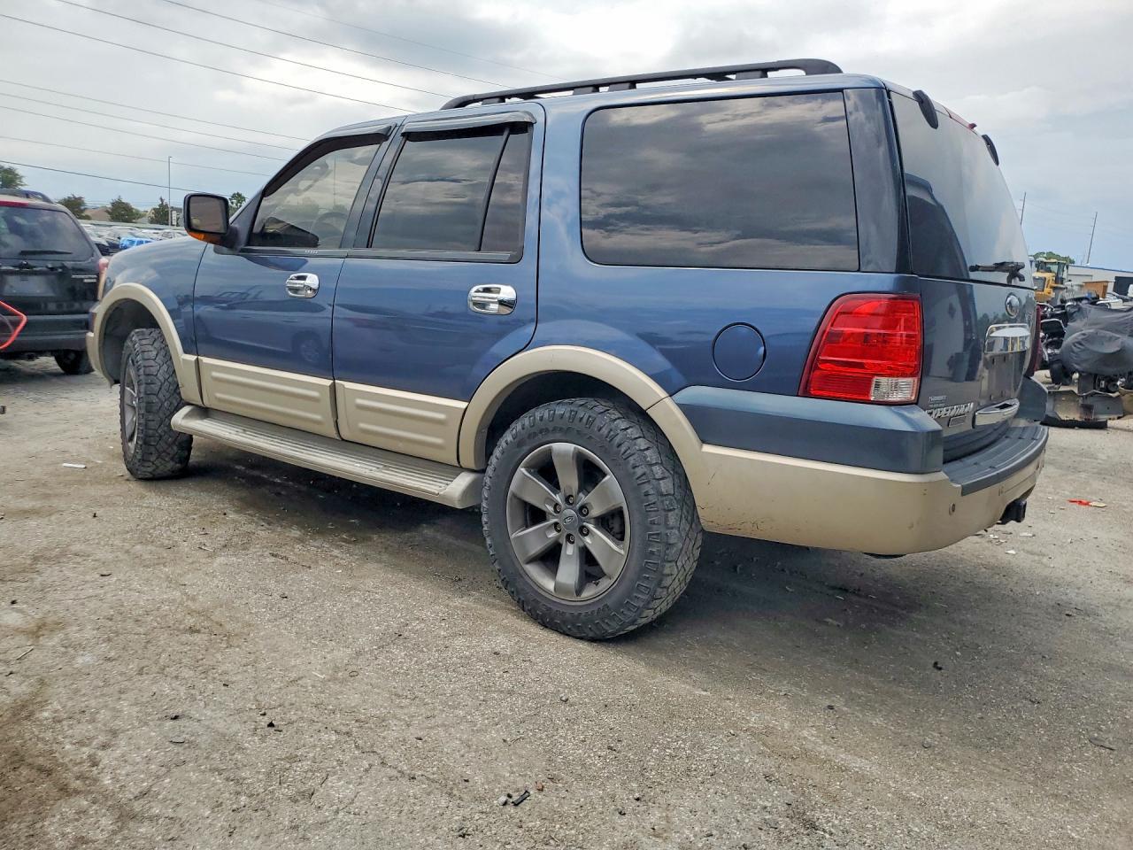 2006 Ford Expedition Eddie Bauer - Image 2