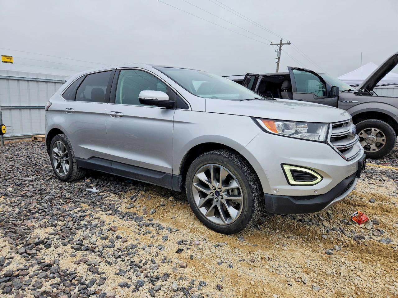 2015 Ford Edge Titanium - Image 4