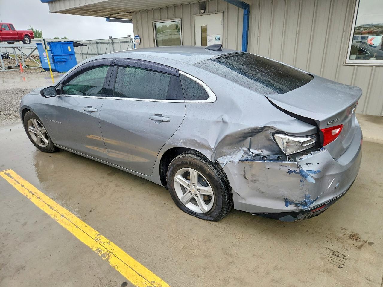 2025 Chevrolet Malibu Ls - Image 2