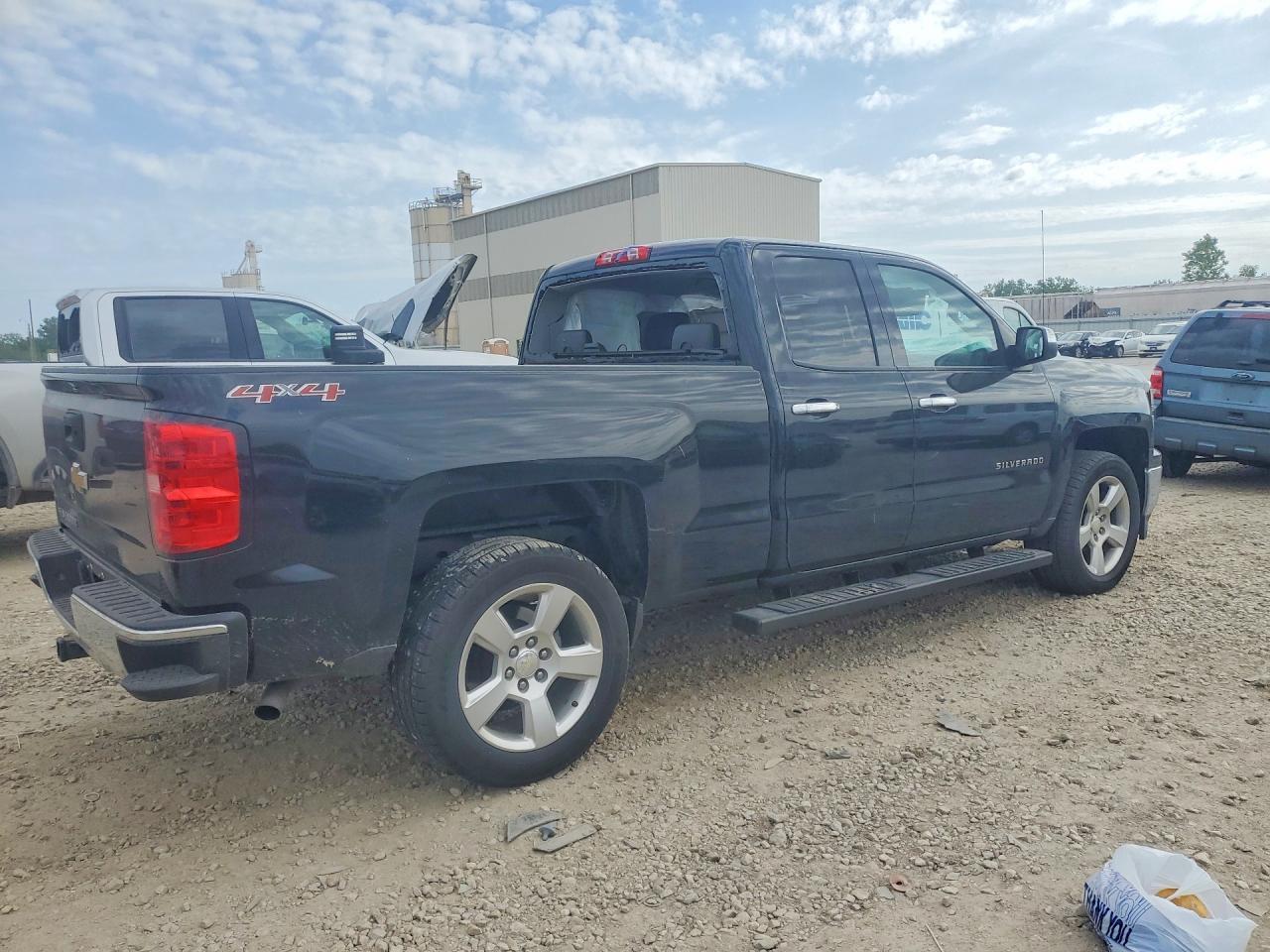 2015 Chevrolet Silverado K1500 - Фото 3