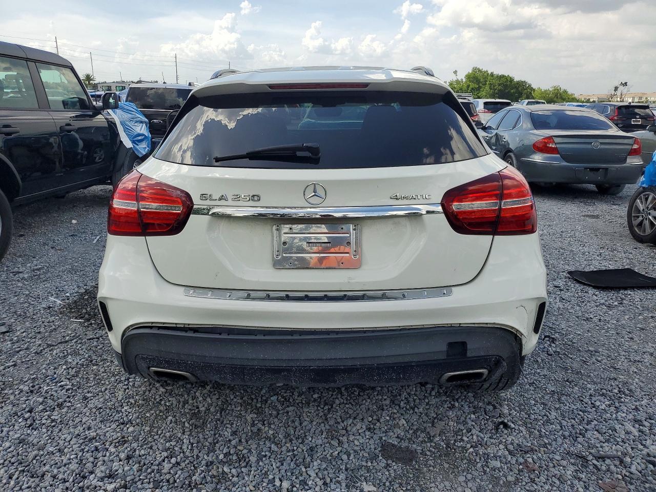 2018 Mercedes-Benz Gla 250 4Matic - Image 6