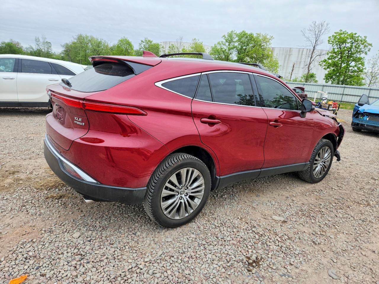 2022 Toyota Venza Xle - Image 3