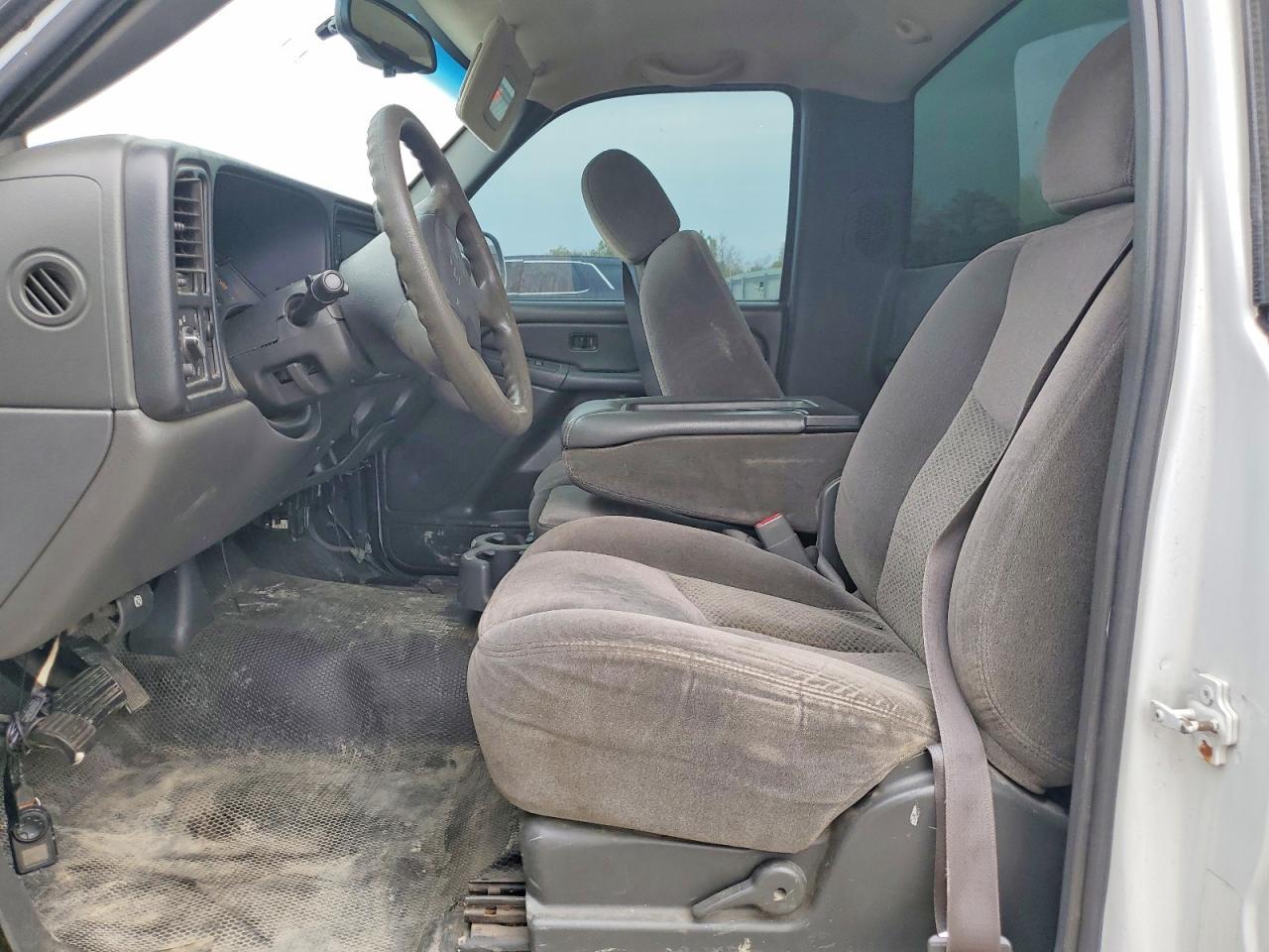 2006 Chevrolet Silverado C1500 - Image 7