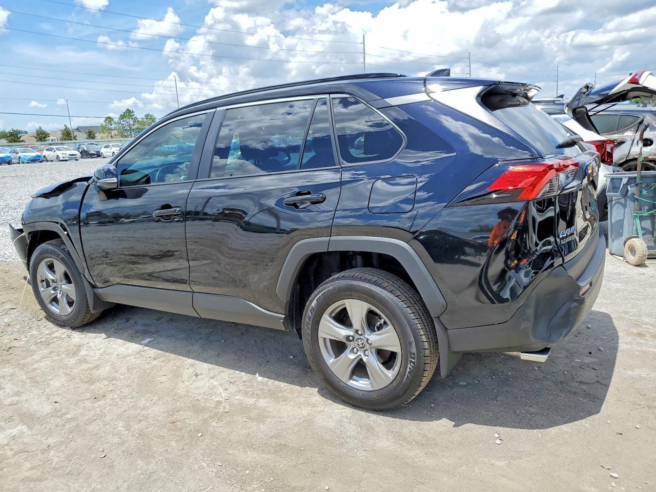 2025 Toyota Rav4 Xle - Фото 2