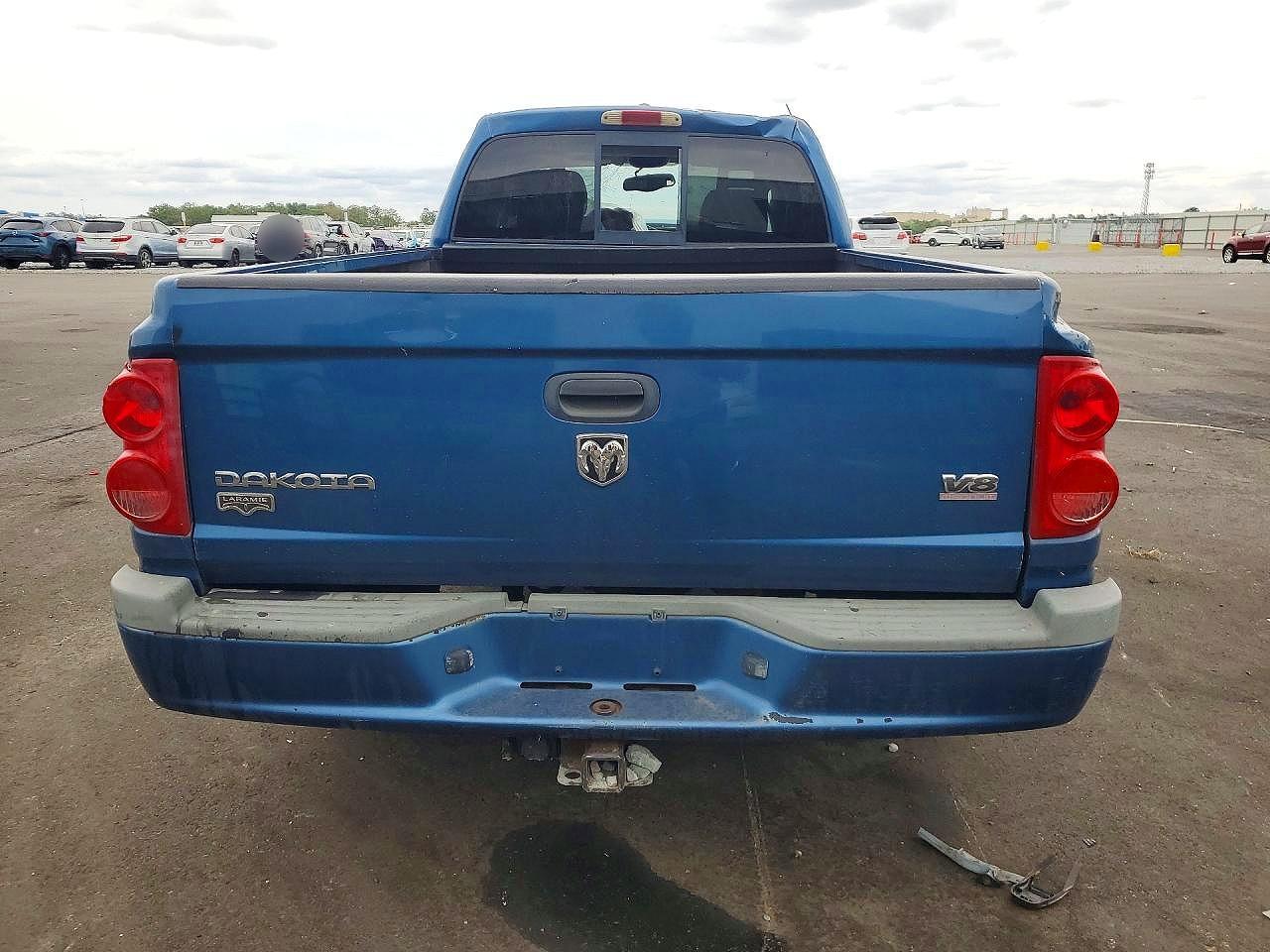 2005 Dodge Dakota Laramie - Image 6