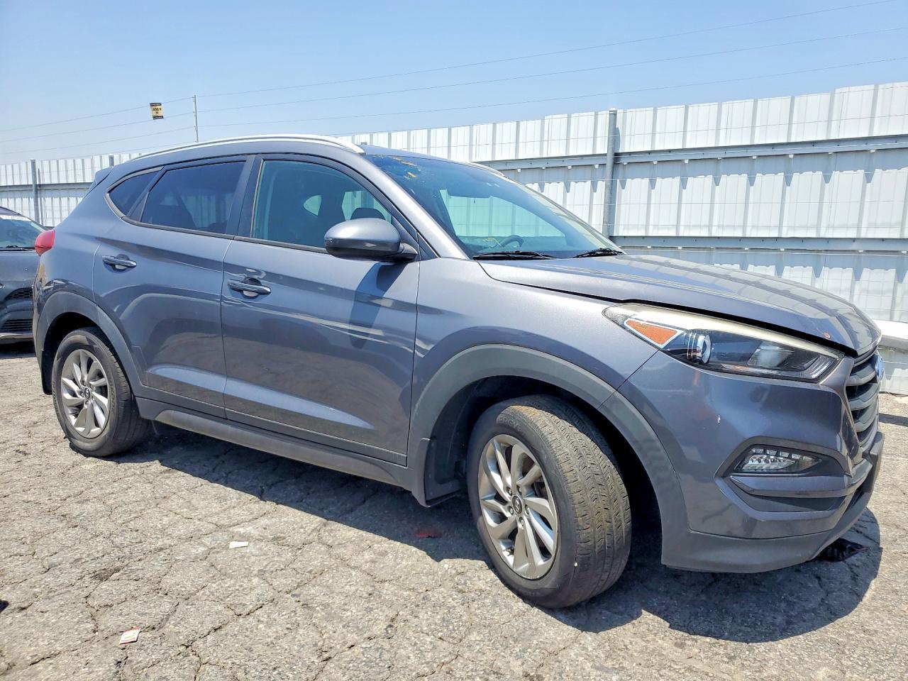 2016 Hyundai Tucson Se - Image 4