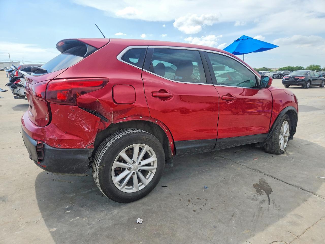 2017 Nissan Rogue Sport S - Фото 3