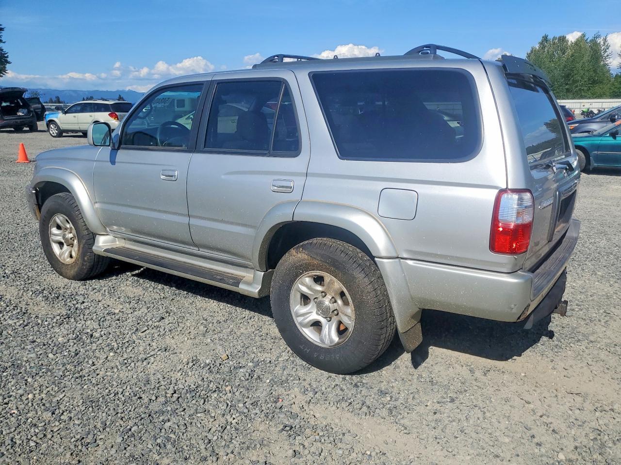 2001 Toyota 4Runner Sr5 - Image 2