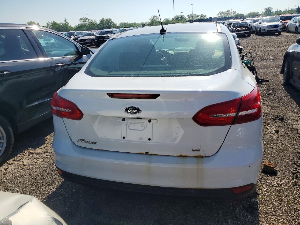 2018 Ford Focus Se - Image 6