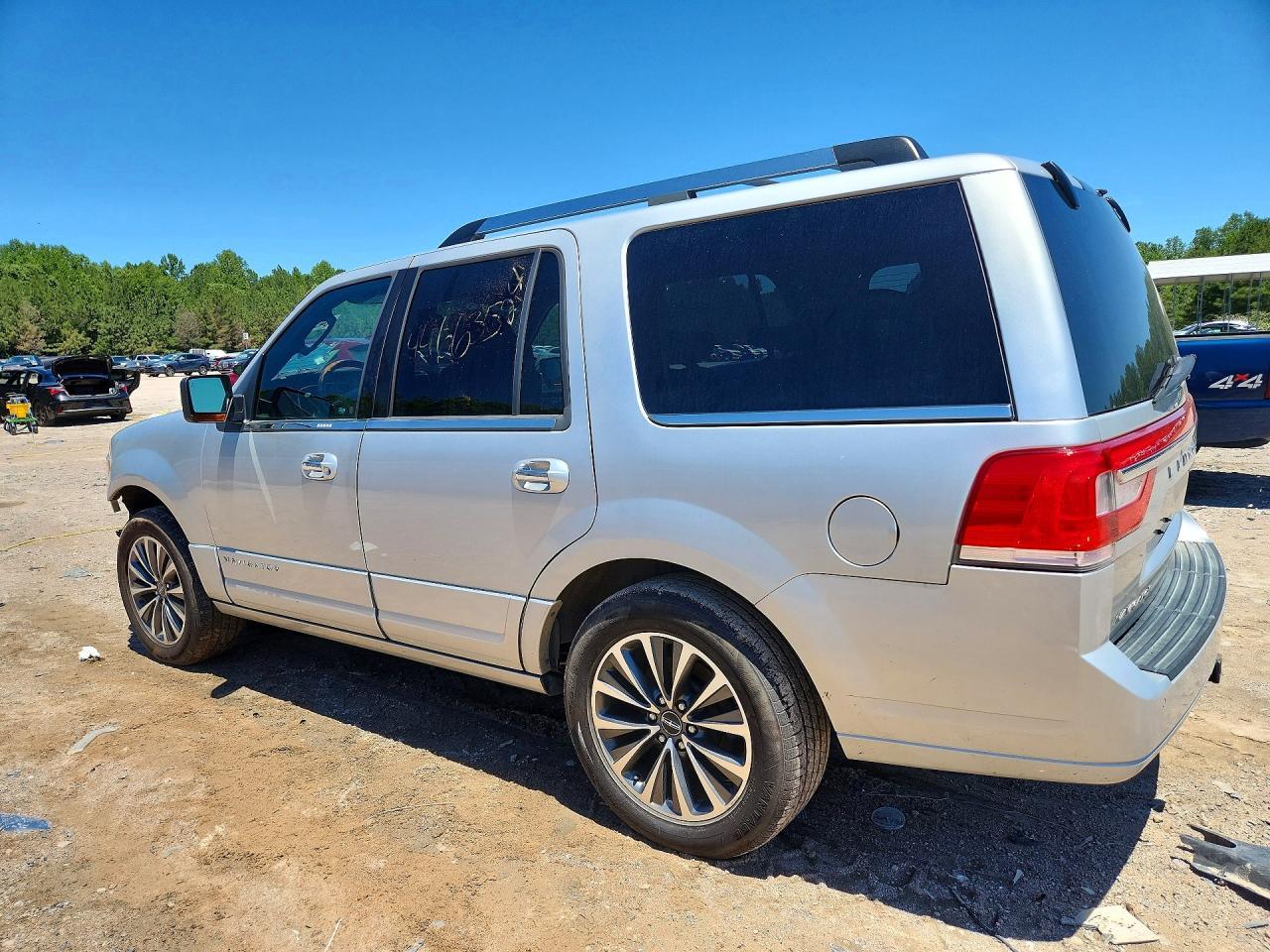 2015 Lincoln Navigator - Фото 2