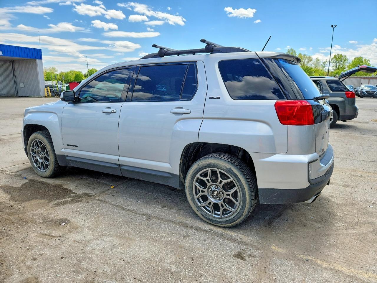 2017 GMC Terrain Sle - Image 2