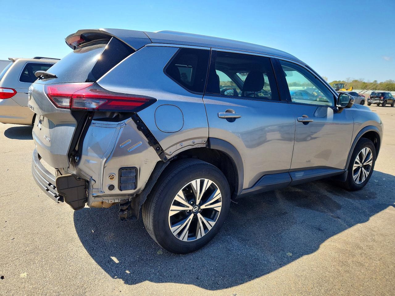 2021 Nissan Rogue Sv - Image 3