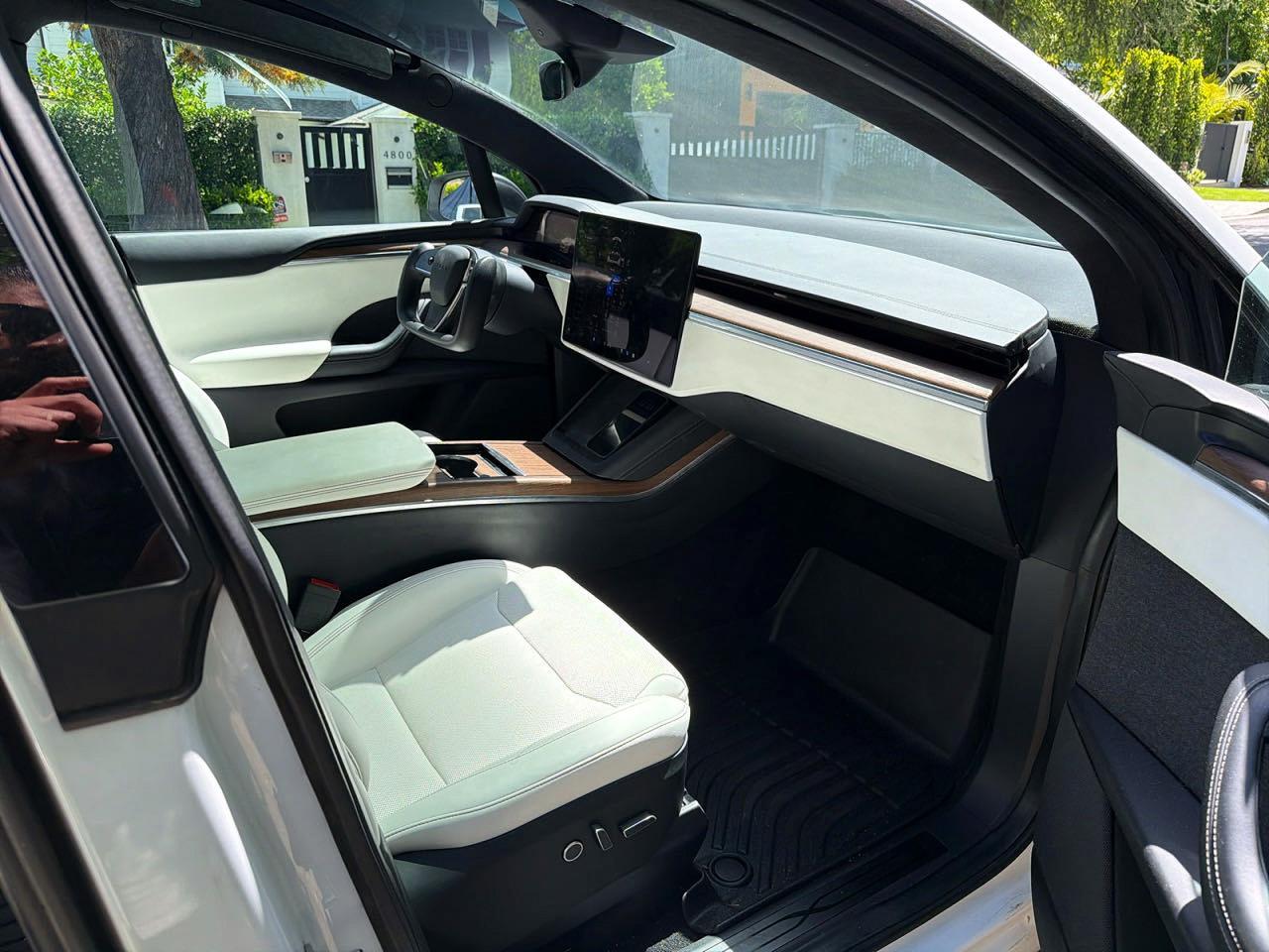 2023 Tesla Model X - Фото 5