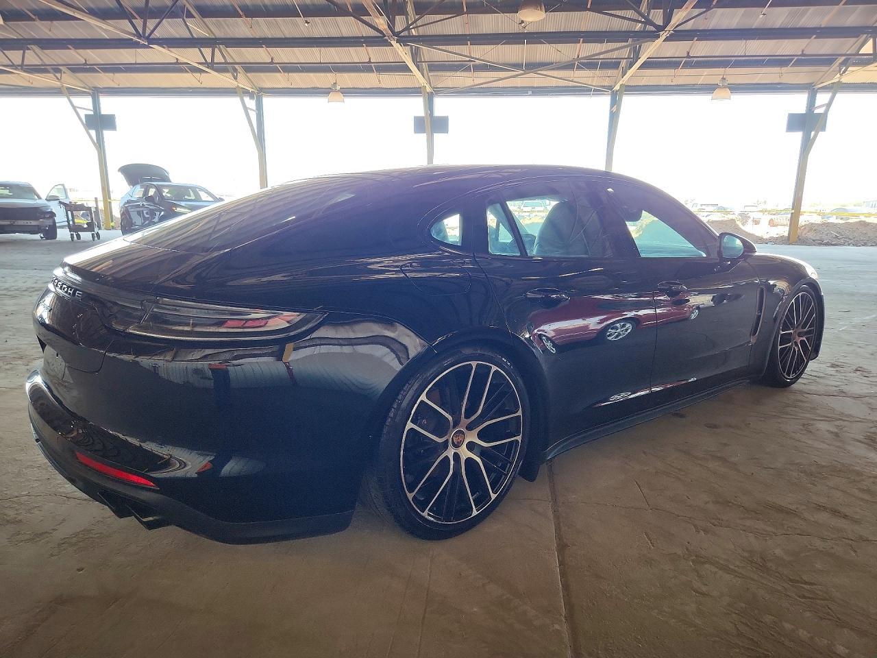 2023 Porsche Panamera Base - Image 3
