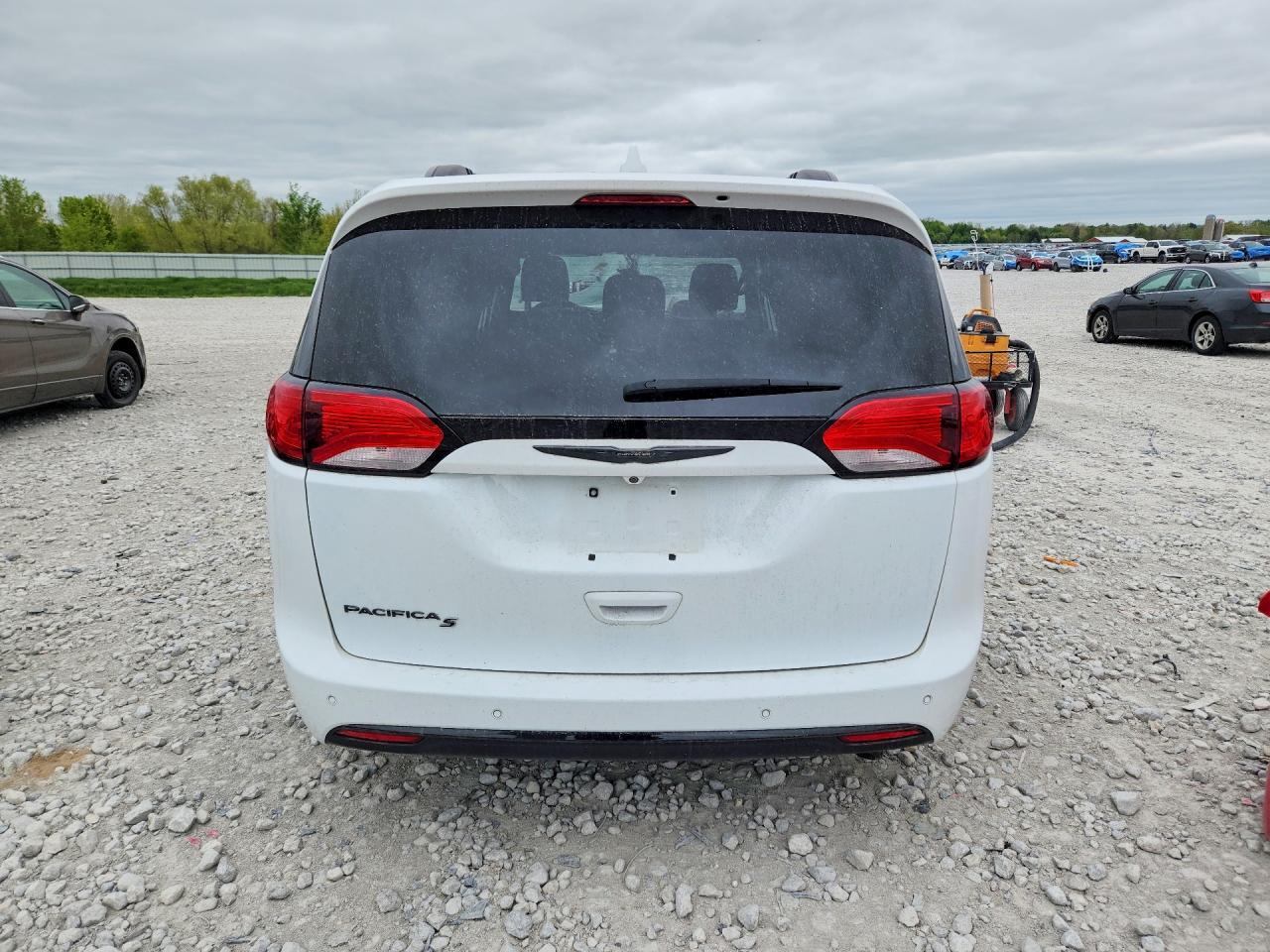 2018 Chrysler Pacifica Touring L - Фото 6