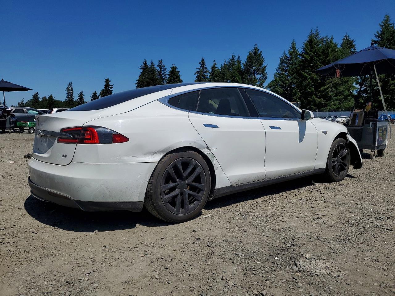 2014 Tesla Model S - Фото 3