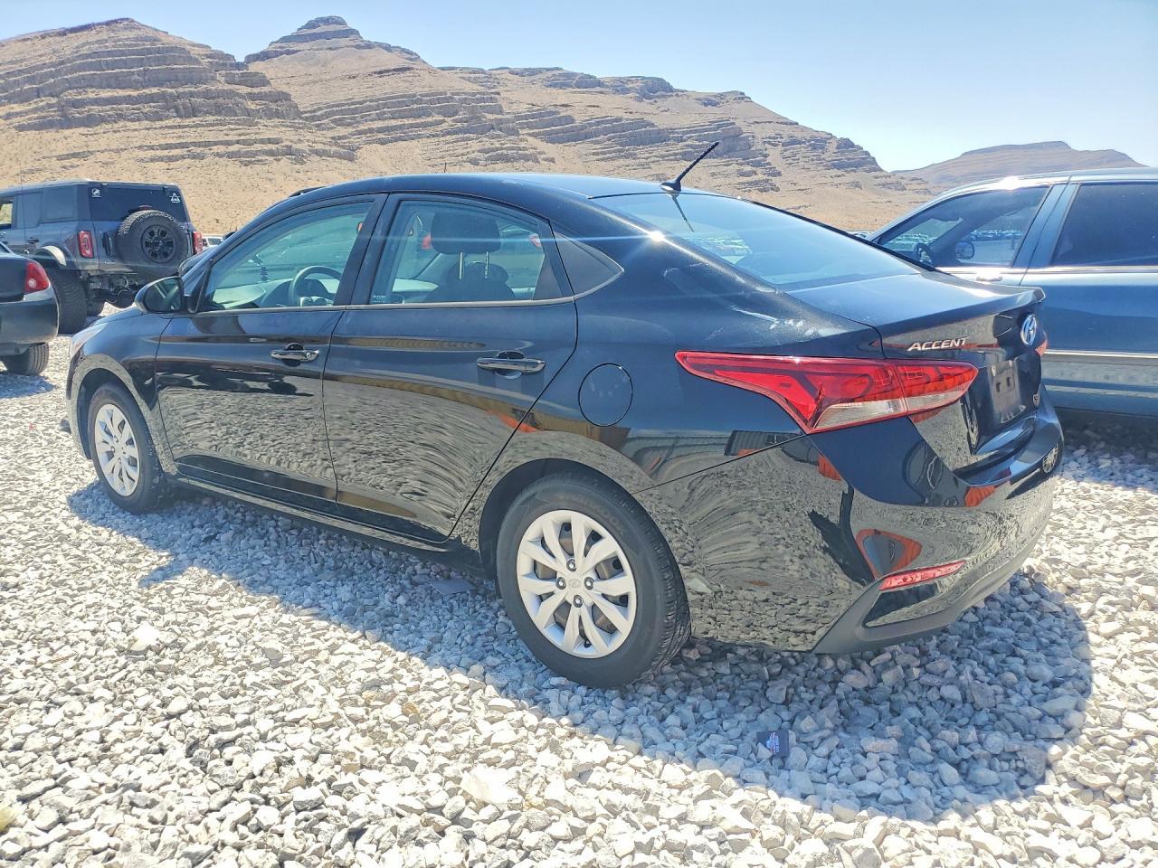 2022 Hyundai Accent Limited W/Int - Image 2