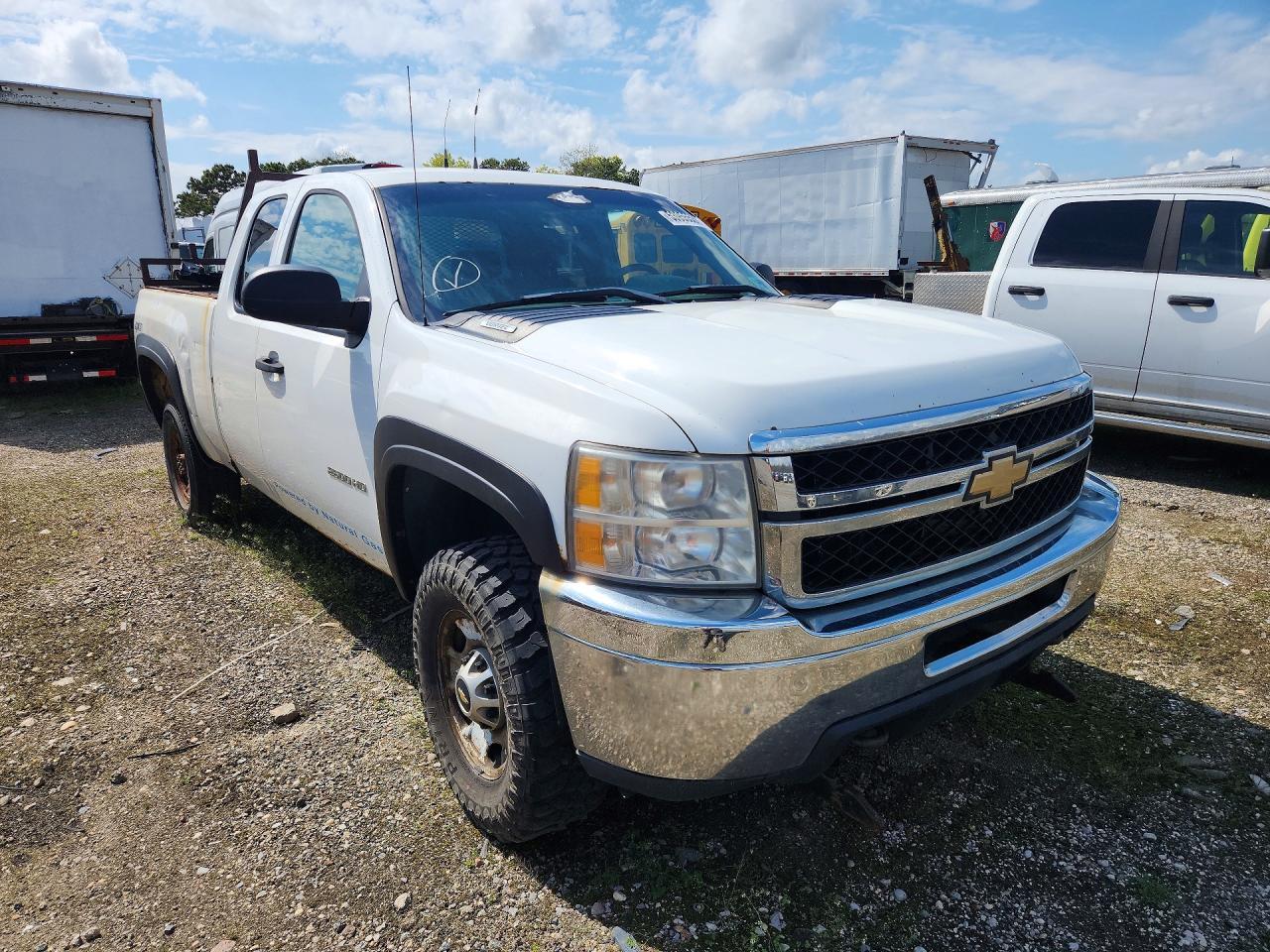 2011 Chevrolet Silverado K2500 Heavy Duty - Фото 4
