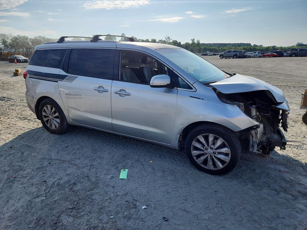 2016 Kia Sedona Ex - Image 4